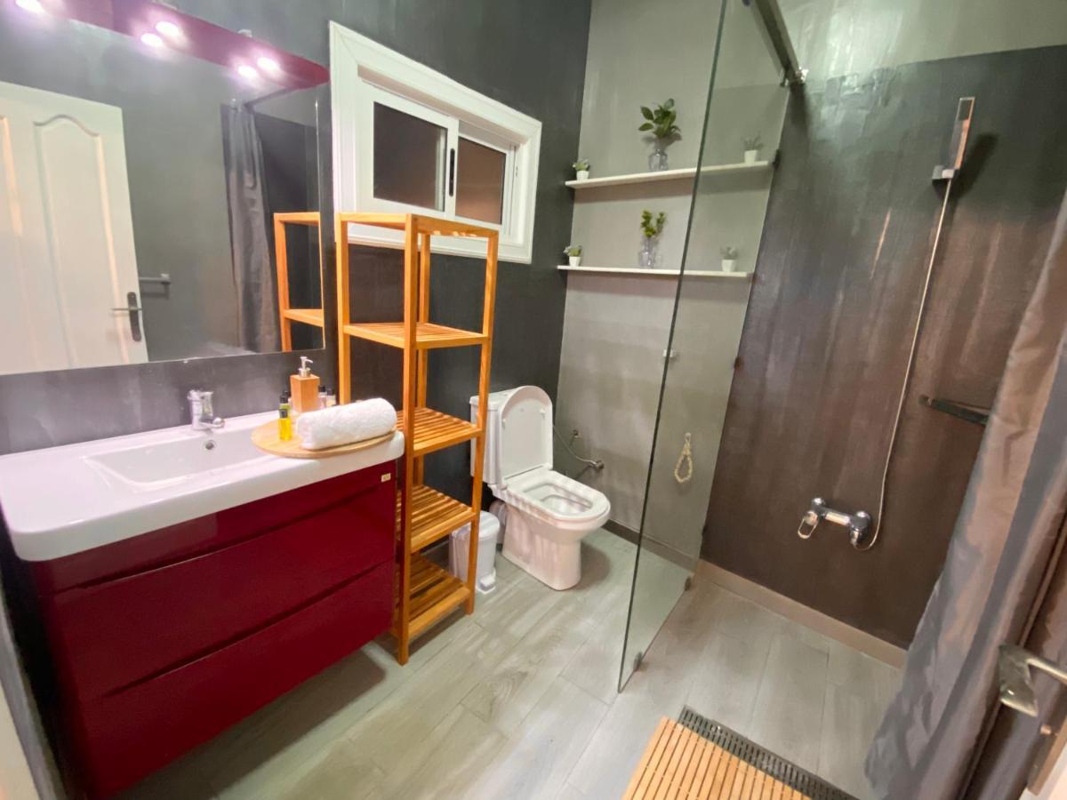 Appartement Avec Terasse Jaccuzi Barbecue Netflix Vue Sur Mer Totalement Gratuit Sans Supplement Al Hoceïma Exteriör bild